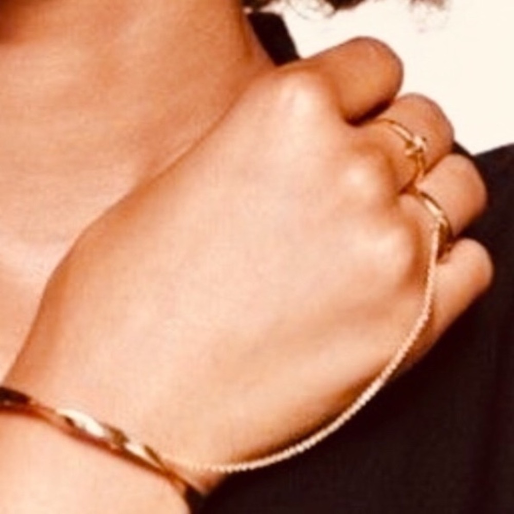 Stella & Dot | Dainty Gold Bridge Bracelet - Picture 6 of 10